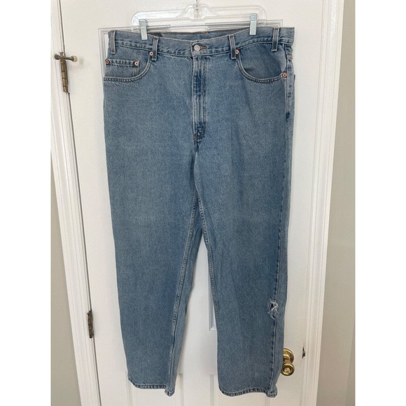 VTG Levis 550 Jeans Mens Size‎ 42x30 Blue Denim Relaxed Fit Straight Distressed - Picture 1 of 6